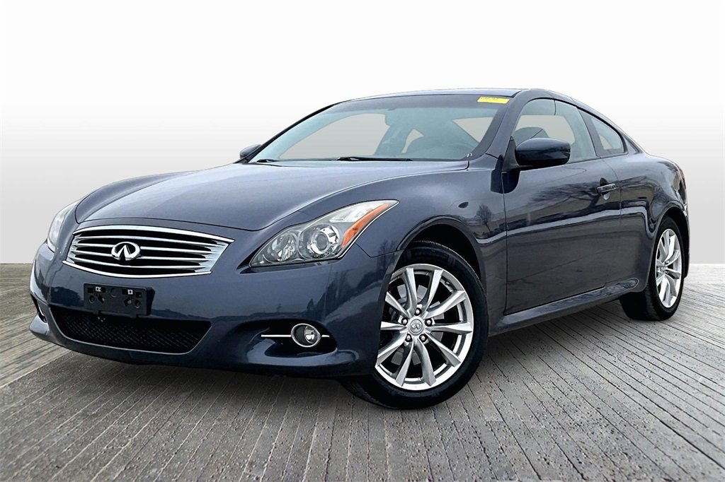 Used 2011 INFINITI G37 x w/ Premium Pkg image 3