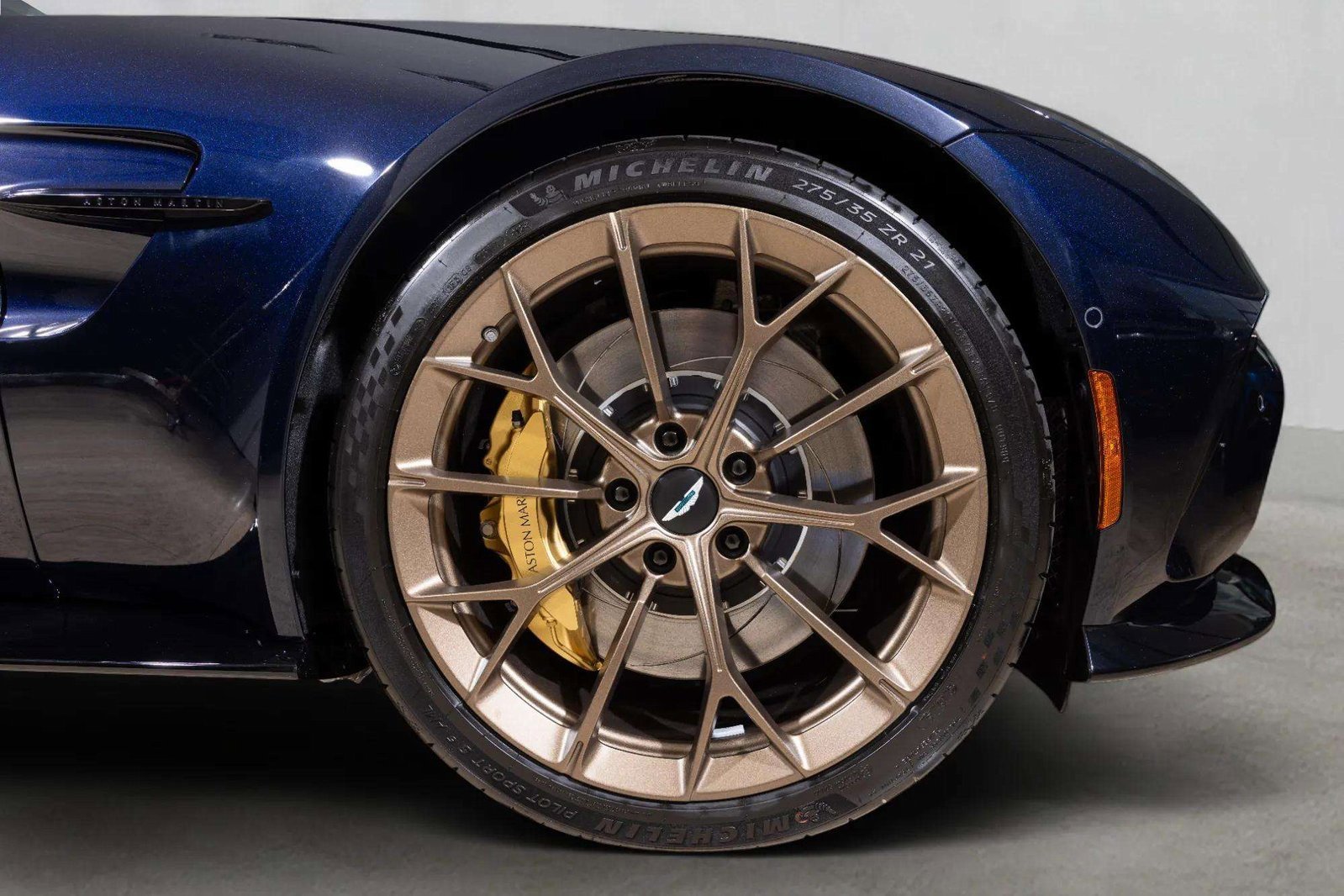 New 2026 Aston Martin V8 Vantage Coupe image 17