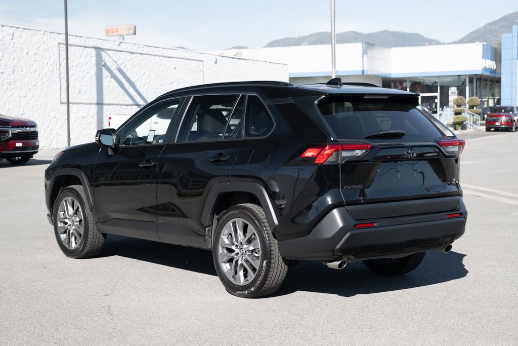 Used 2023 Toyota RAV4 XLE Premium AWD/4WD image 6
