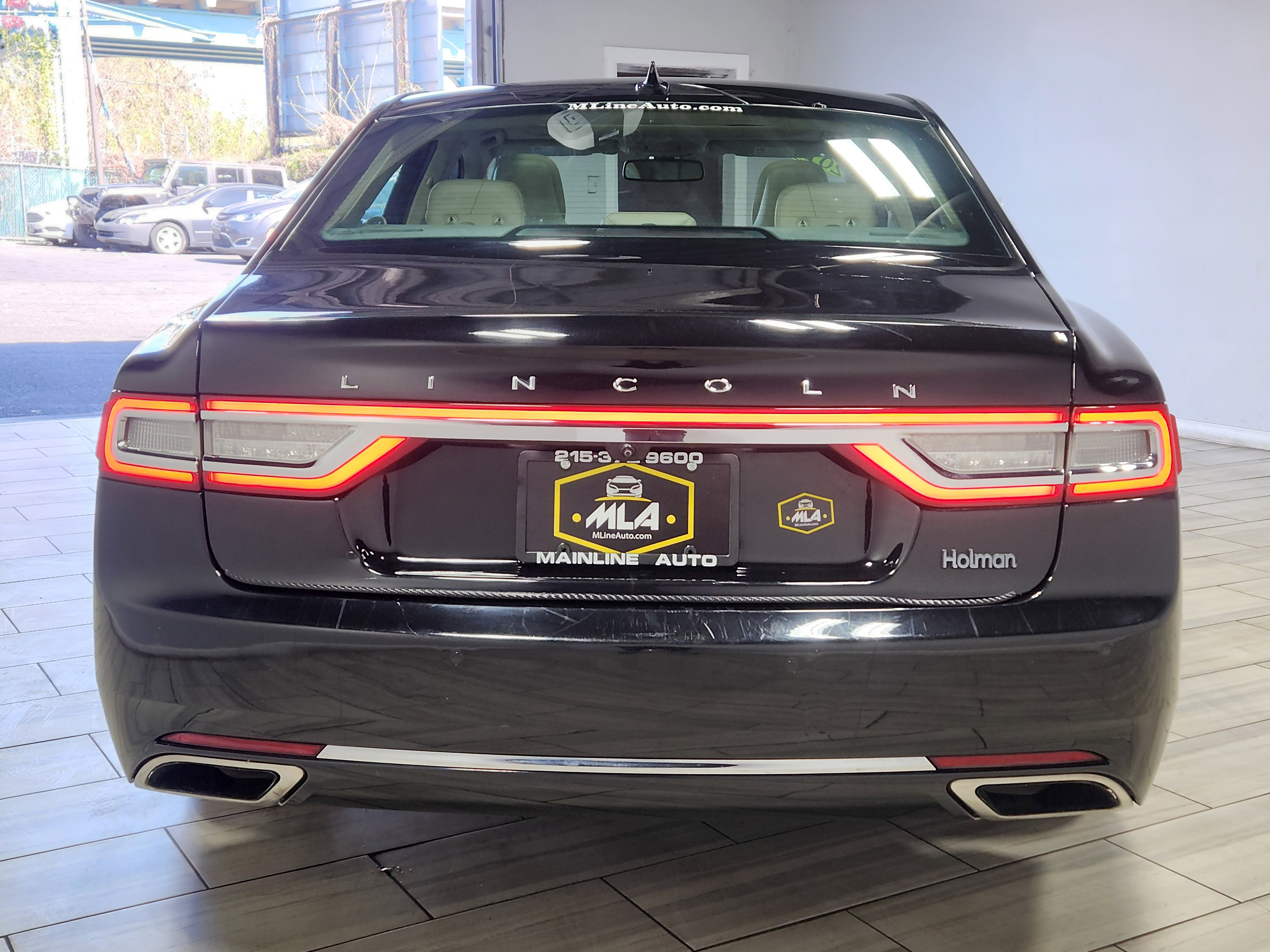 Used 2019 Lincoln Continental Reserve image 4