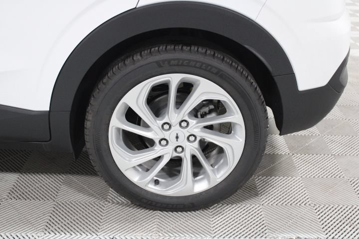 New 2027 Chevrolet Bolt LT w/ Comfort Package FWD image 41