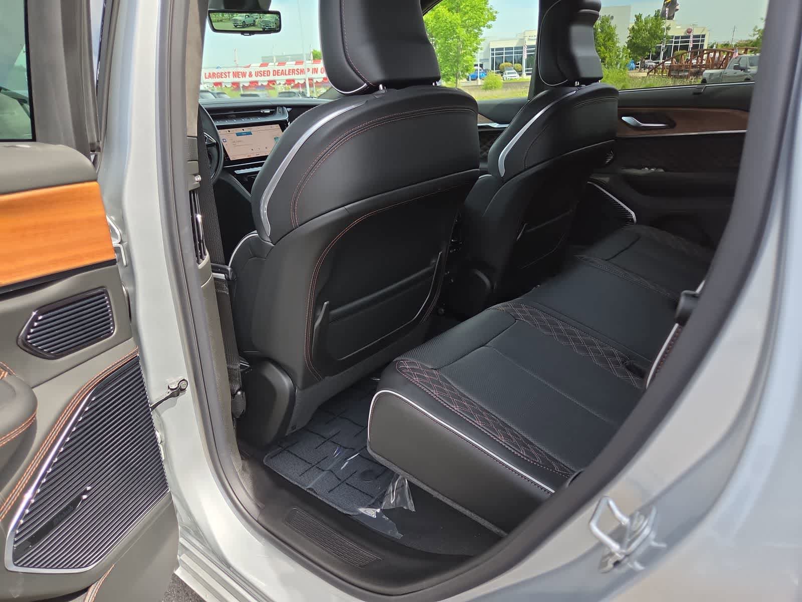 New 2026 Jeep Grand Cherokee Summit AWD/4WD image 20