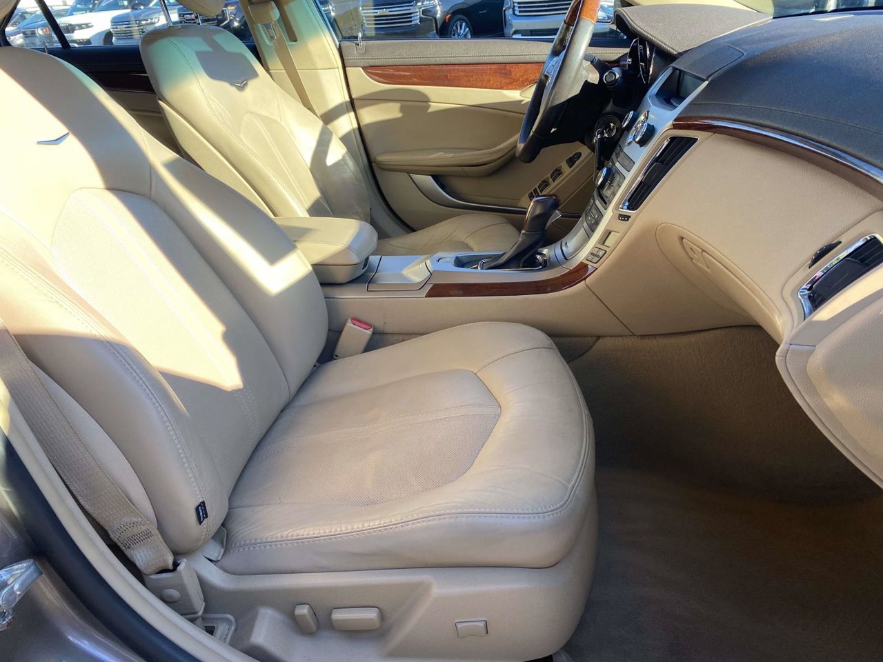 Used 2012 Cadillac CTS Luxury RWD image 12