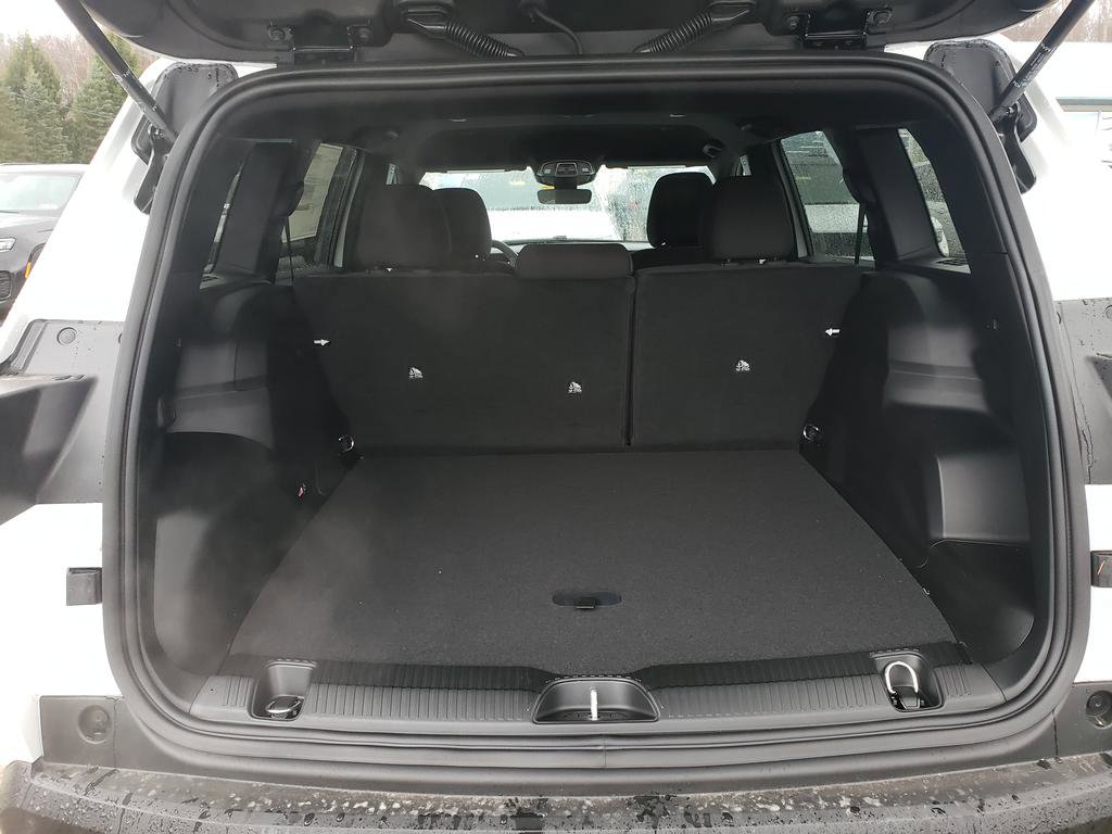 New 2026 Jeep Cherokee Laredo image 5