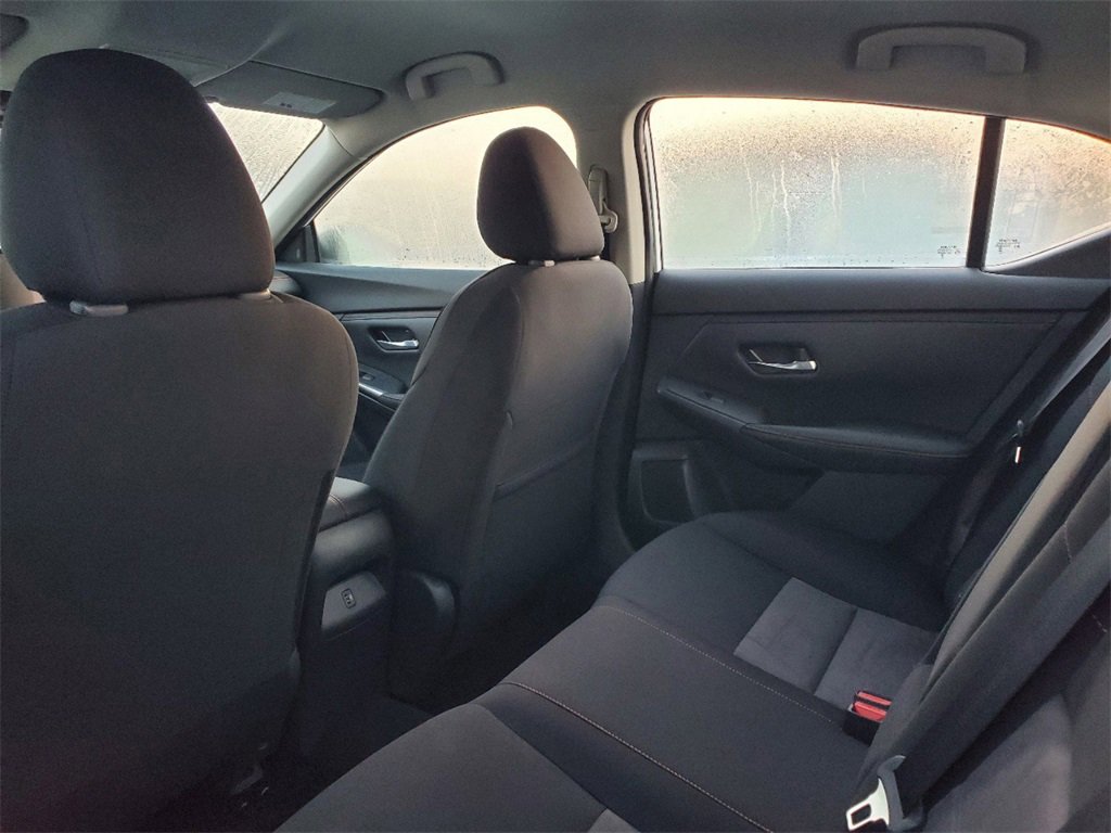 New 2025 Nissan Sentra SR image 5