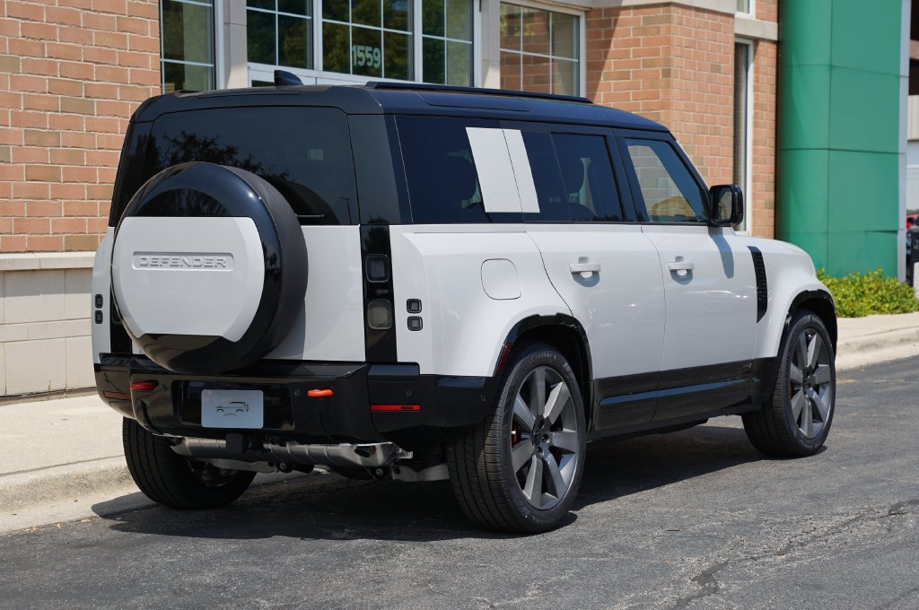 New 2026 Land Rover Defender 110 X AWD/4WD image 6