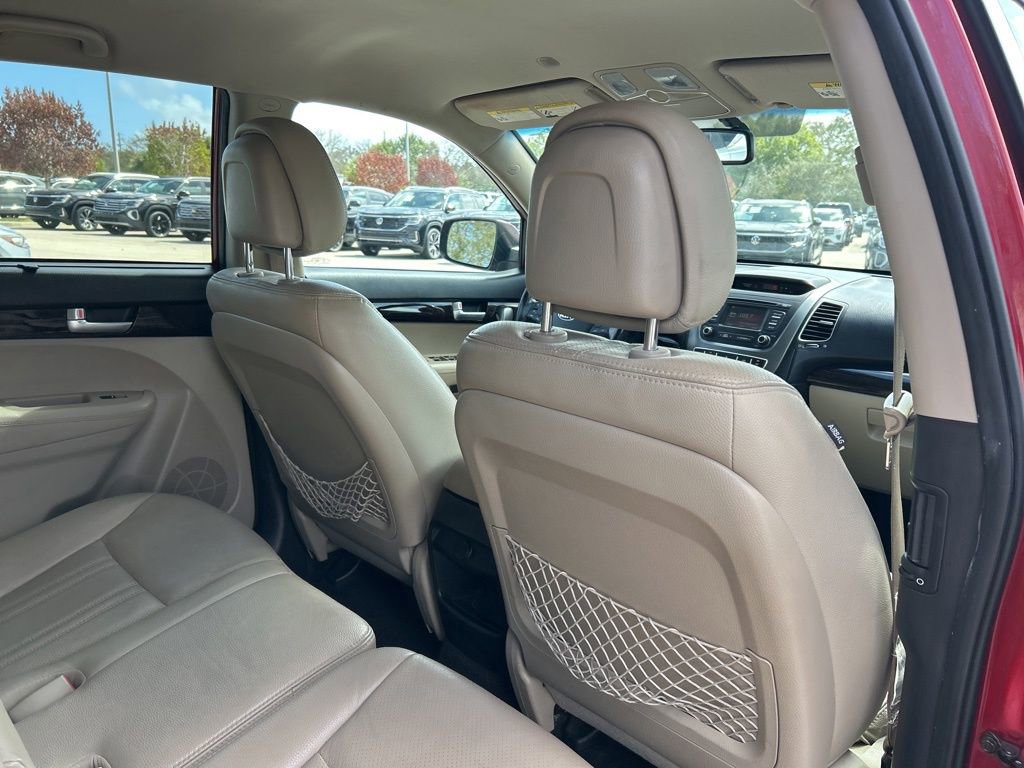 Used 2015 Kia Sorento LX image 44
