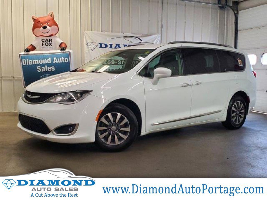 Used 2020 Chrysler Pacifica Touring-L Plus image 1