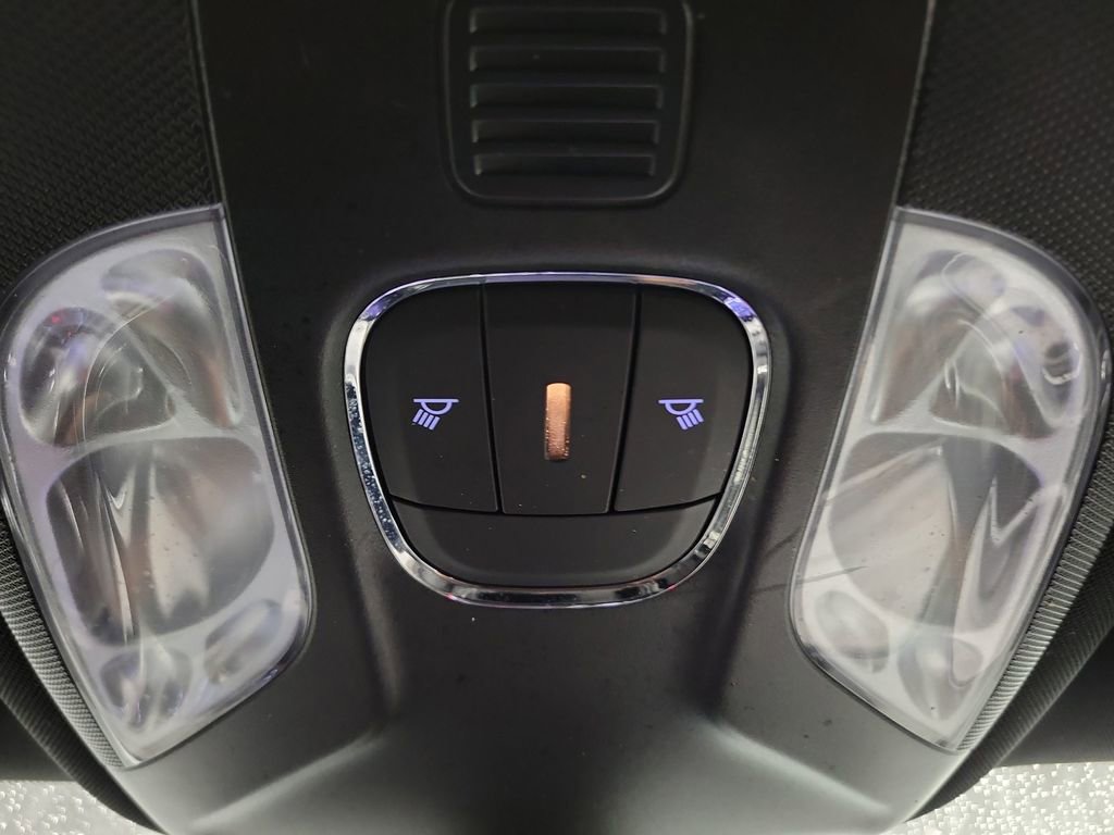 Used 2024 Jeep Compass Latitude image 20