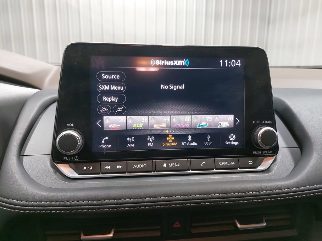 Used 2023 Nissan Rogue S image 21