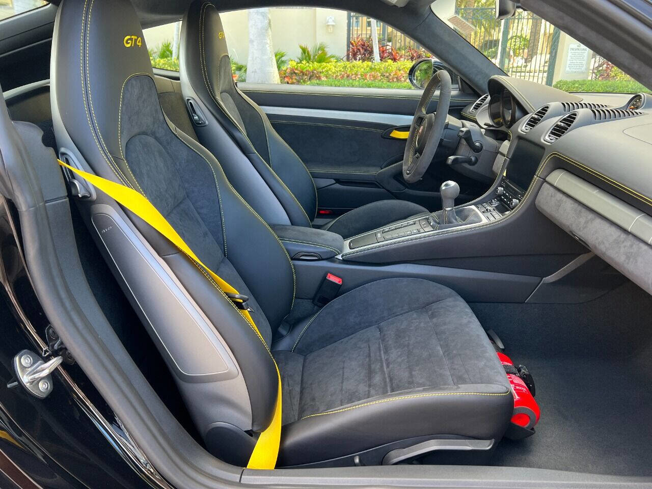 Used 2021 Porsche 718 Cayman GT4 image 11