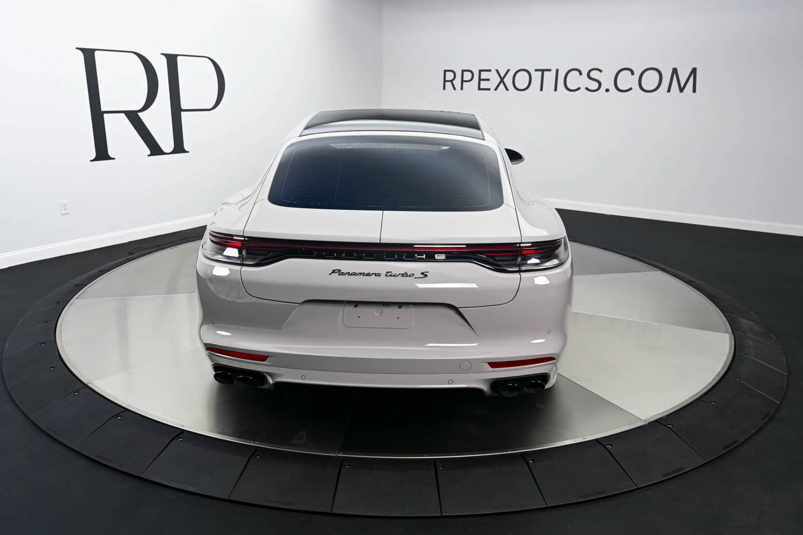 Used 2023 Porsche Panamera Turbo S Executive AWD/4WD image 8