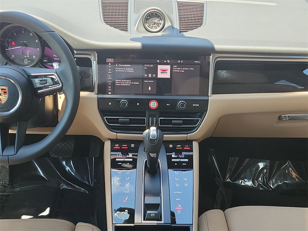 New 2026 Porsche Macan image 21