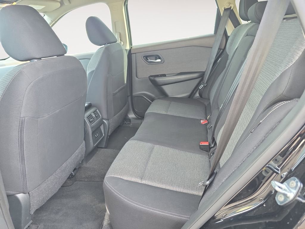 Used 2023 Nissan Rogue SV FWD image 13