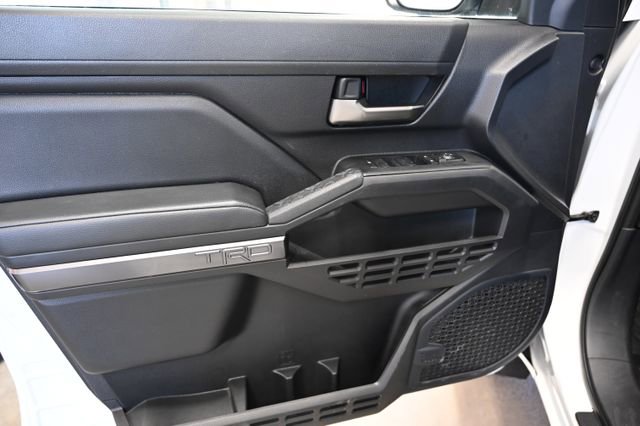 Used 2024 Toyota Tacoma TRD Off-Road w/ TRD Off Road Premium Package AWD/4WD image 28