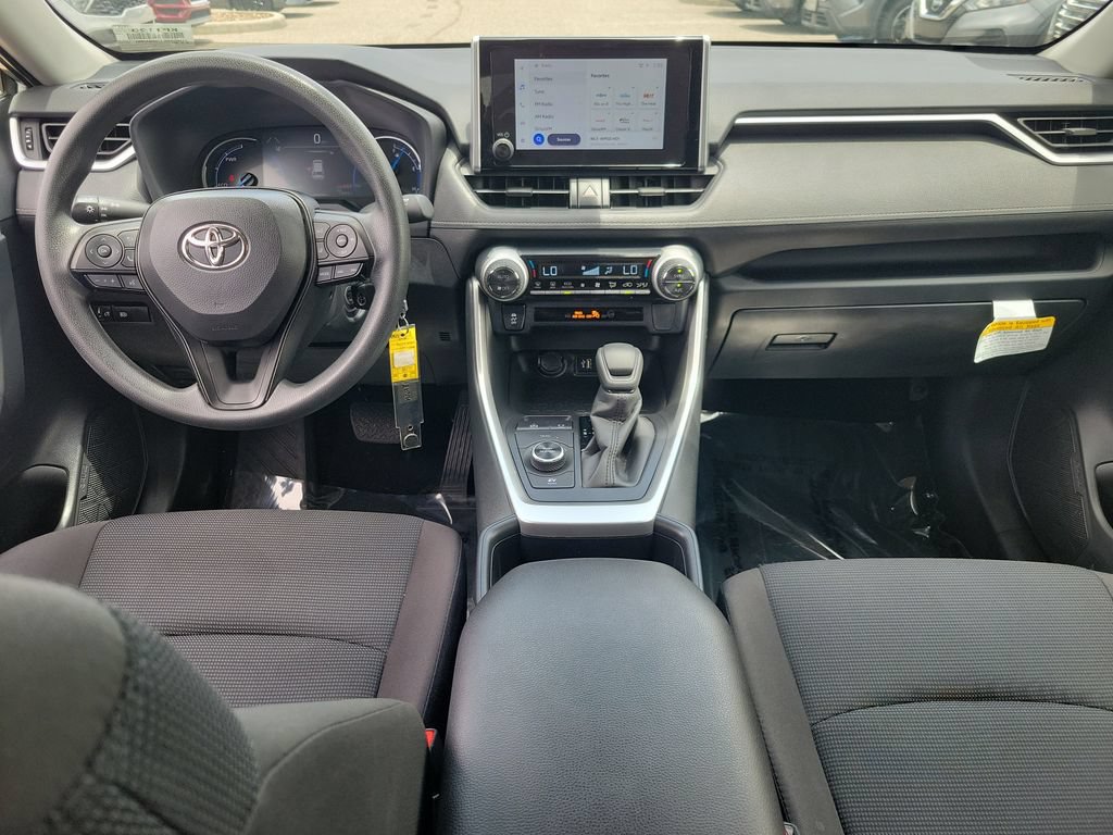 Used 2025 Toyota RAV4 LE AWD/4WD image 11