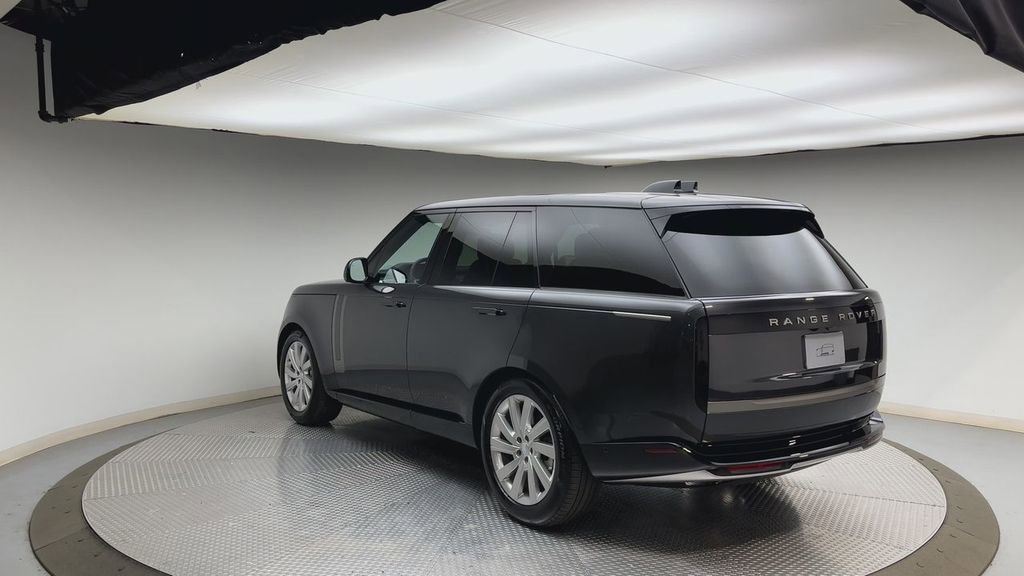 Certified 2025 Land Rover Range Rover SE AWD/4WD image 4