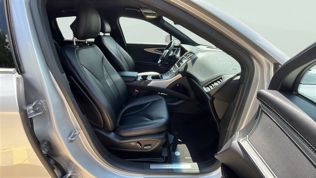 Used 2016 Lincoln MKX Premiere FWD image 19