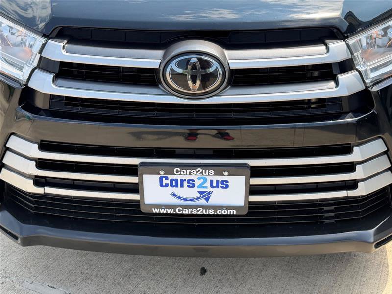 Used 2019 Toyota Highlander XLE AWD/4WD image 12
