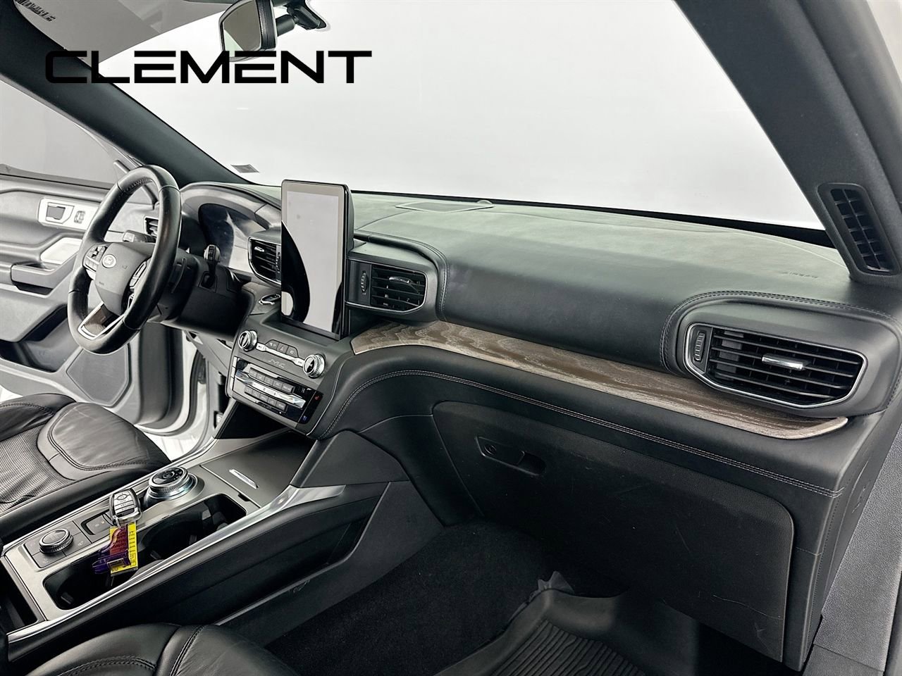 Certified 2020 Ford Explorer Platinum w/ Premium Technology Package image 37