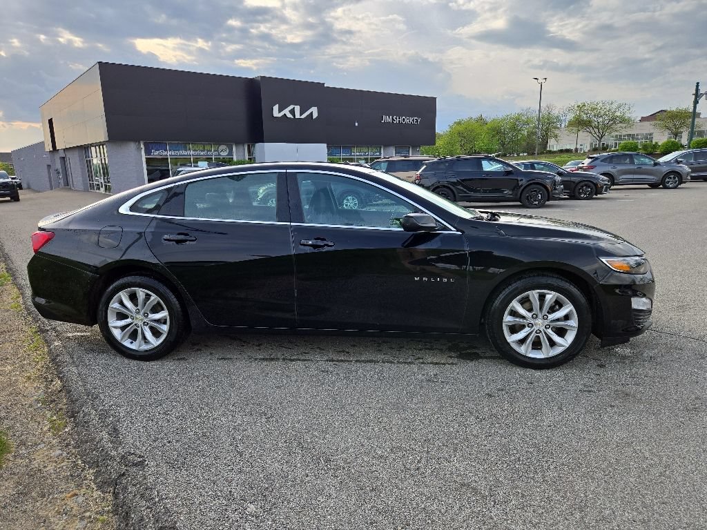 Used 2023 Chevrolet Malibu LT FWD image 2