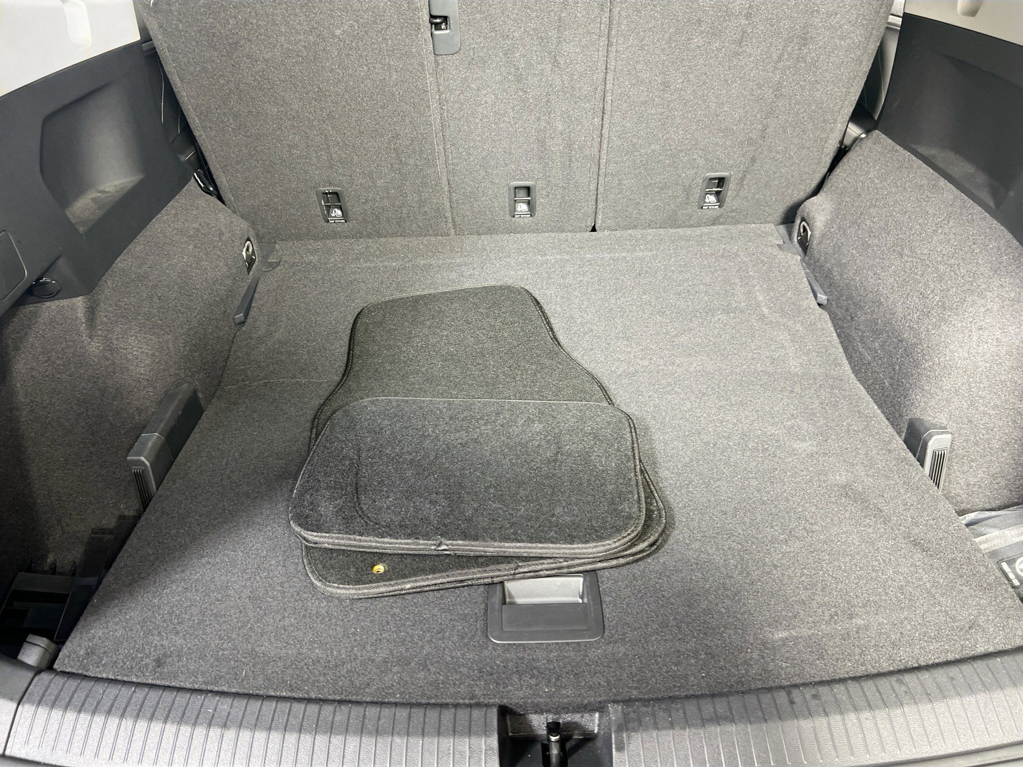 Used 2022 Volkswagen Tiguan SE image 25