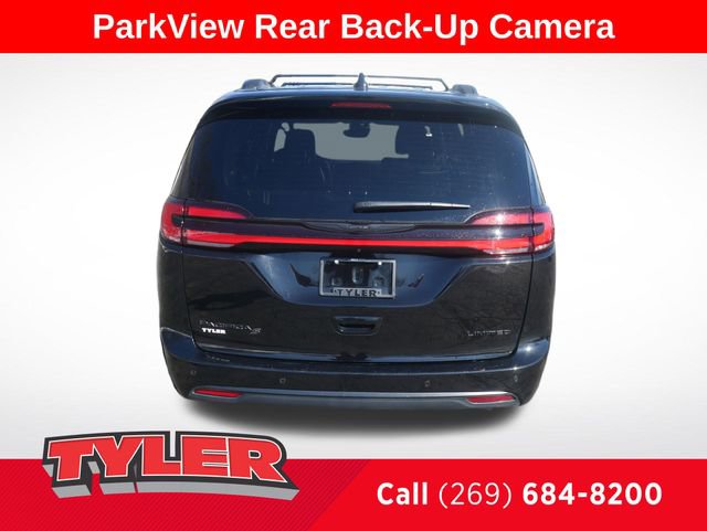 Certified 2025 Chrysler Pacifica Limited image 7