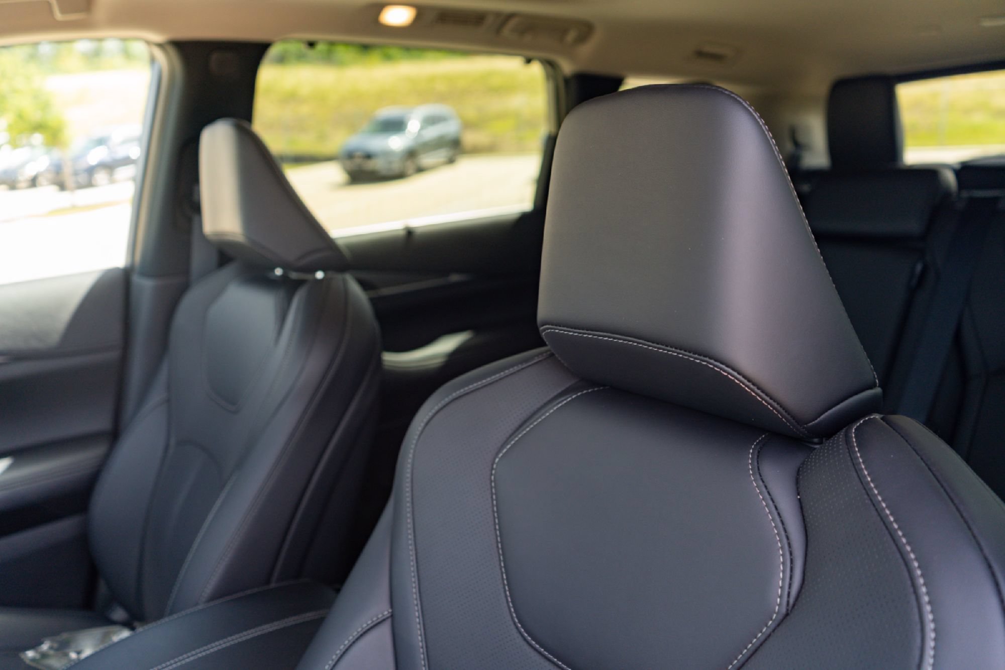 Certified 2026 INFINITI QX60 Luxe w/ Cargo Package FWD image 11