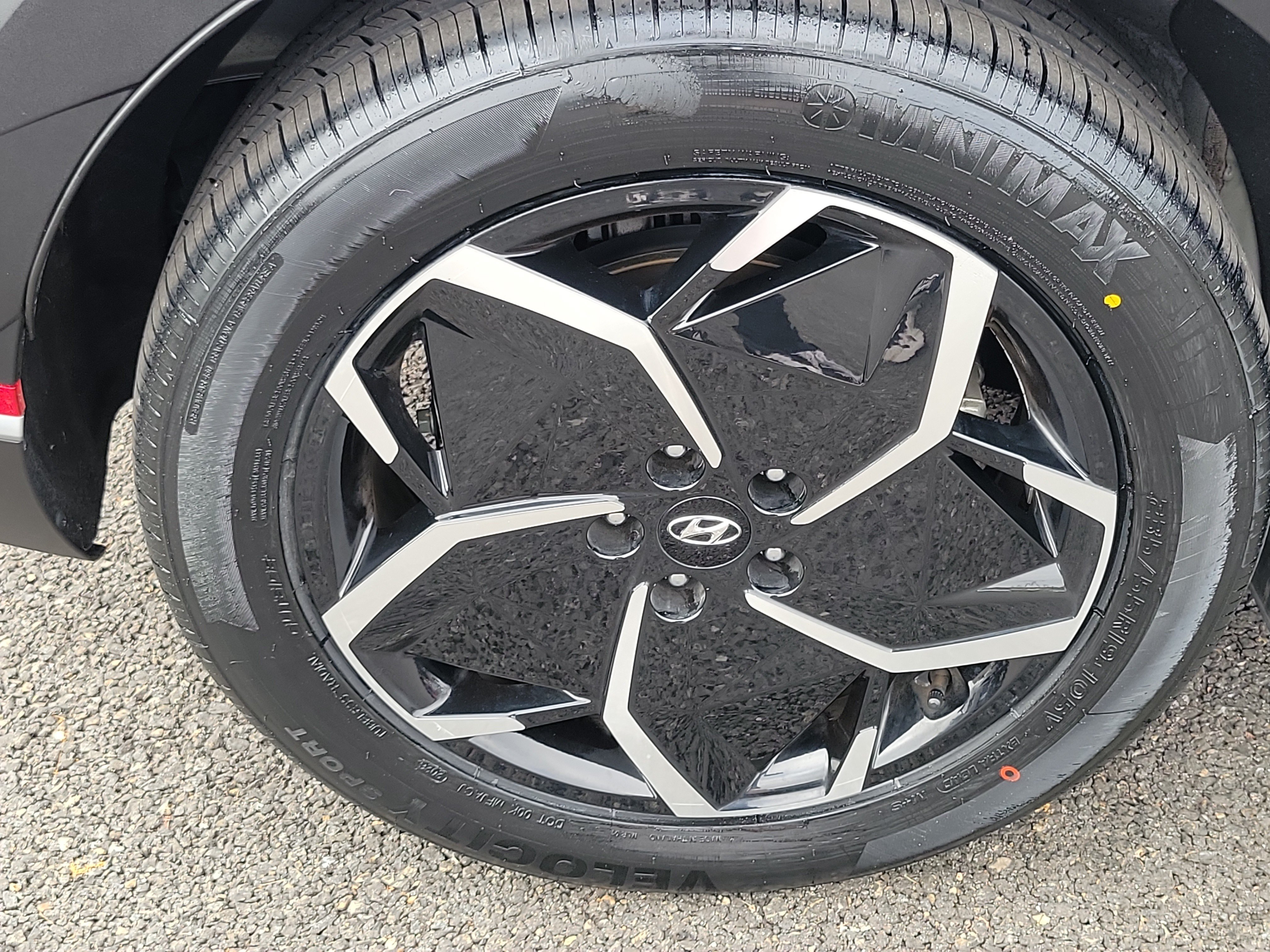 Certified 2024 Hyundai Ioniq 5 SEL RWD image 25