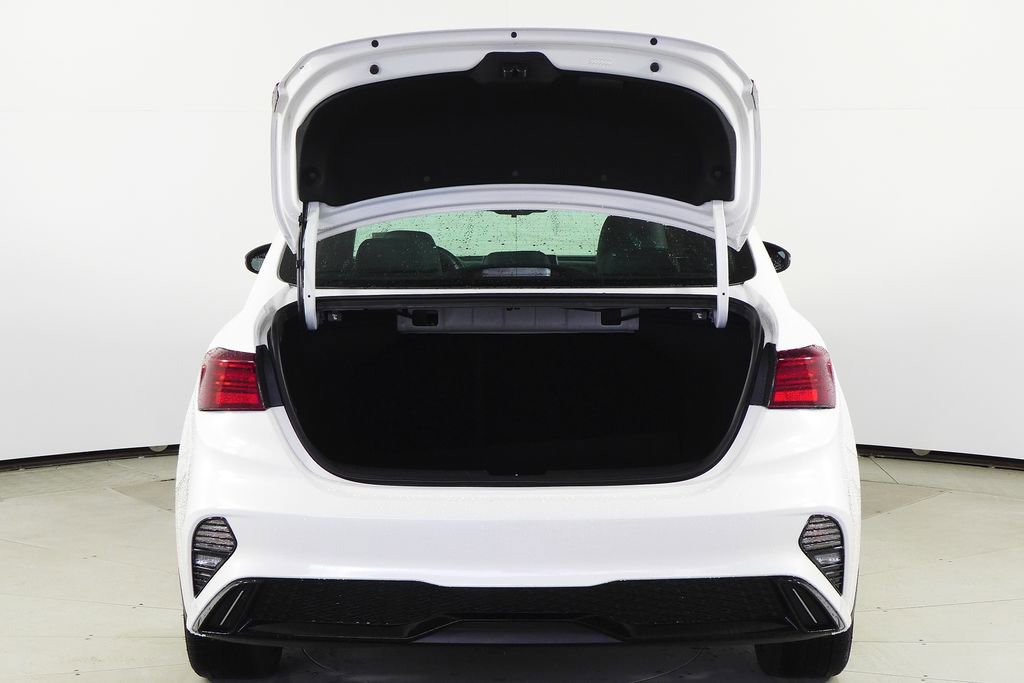 Used 2024 Kia Forte GT-Line image 10