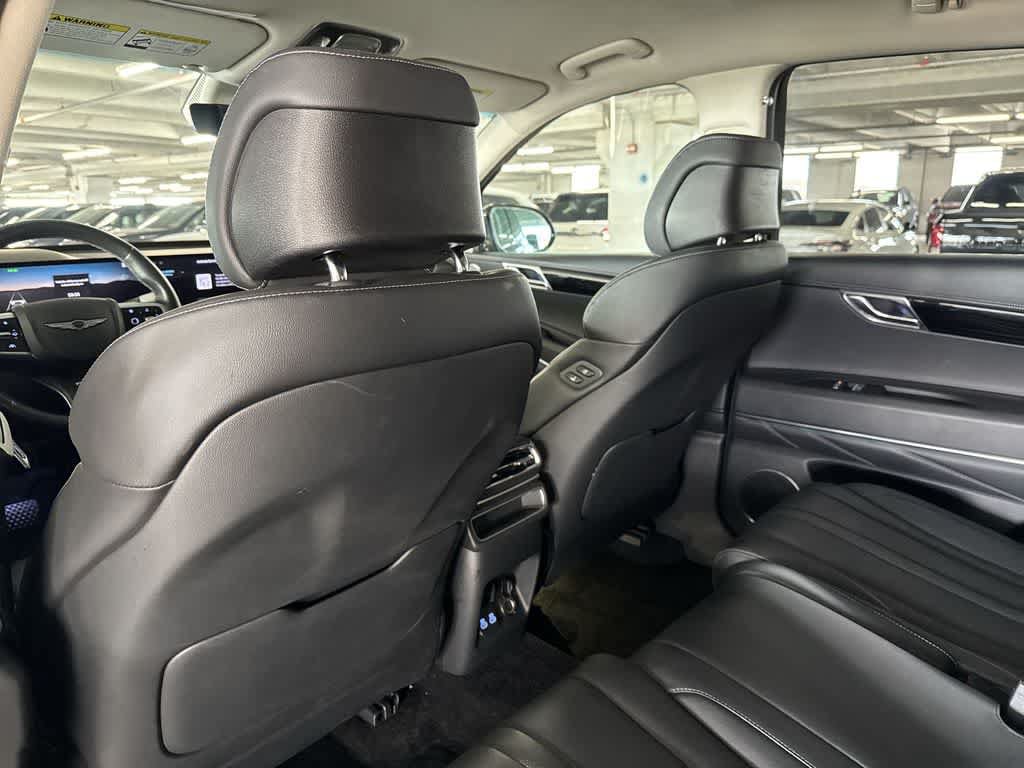 Used 2025 Genesis GV80 2.5T Standard AWD/4WD image 22