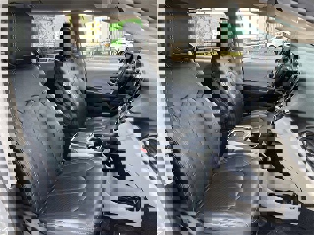 Used 2024 Chrysler Pacifica Touring-L image 25