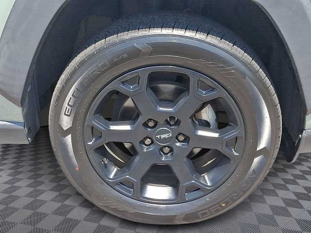 Used 2020 Toyota RAV4 TRD Off-Road AWD/4WD image 7