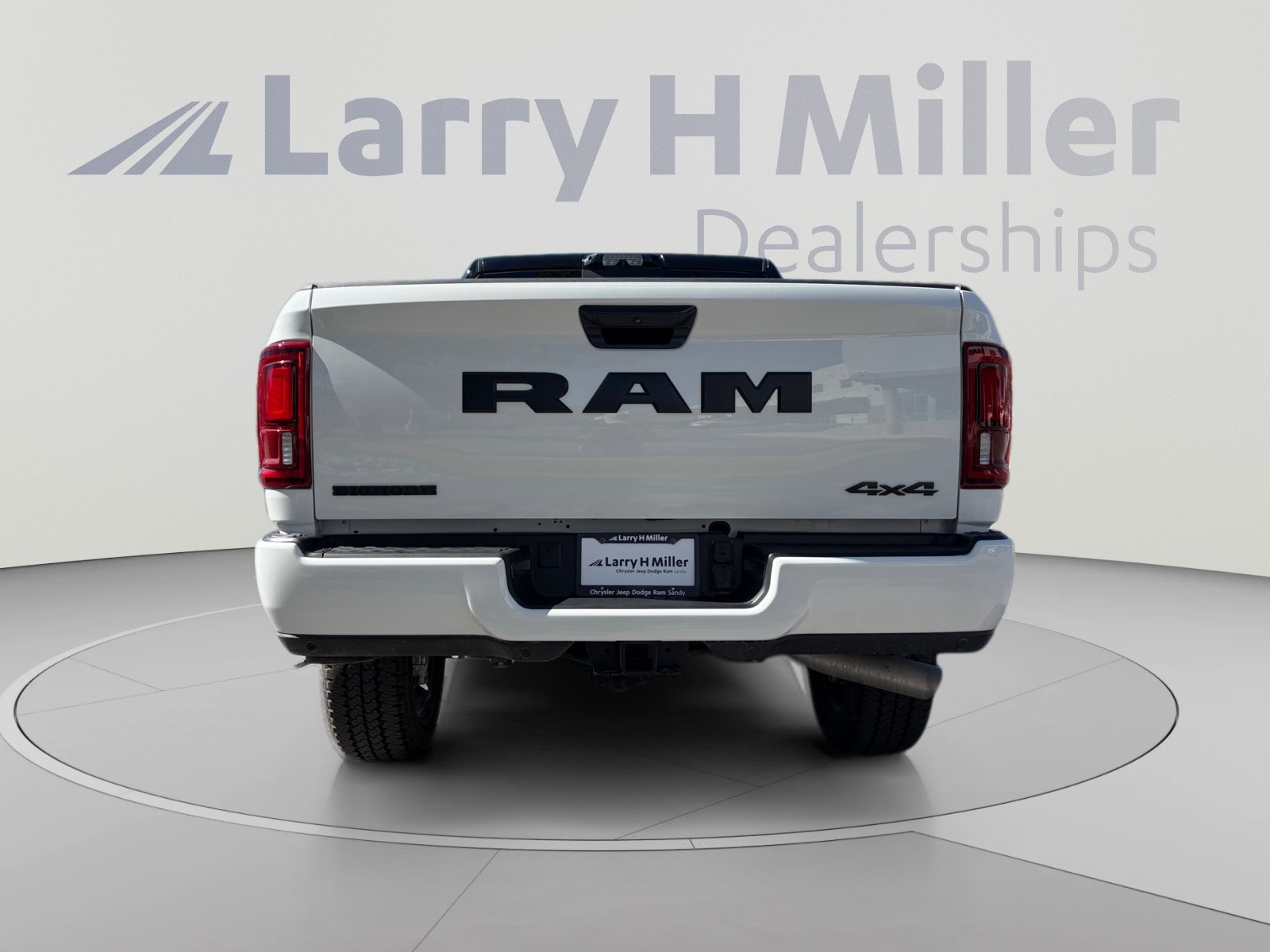 New 2026 RAM 2500 Big Horn AWD/4WD image 4
