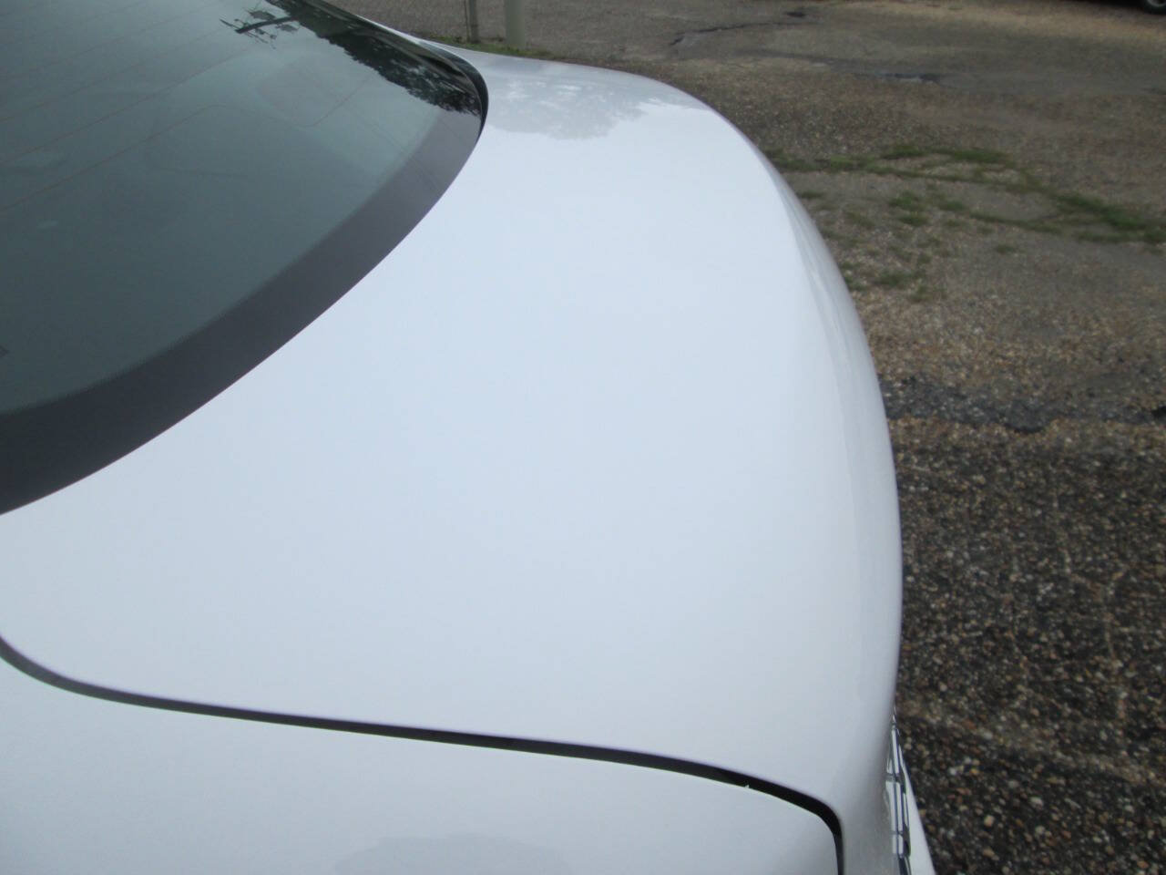 Used 2019 Nissan Versa S FWD image 32