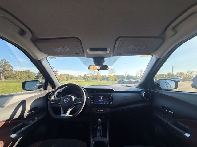 Used 2023 Nissan Kicks SR FWD image 15