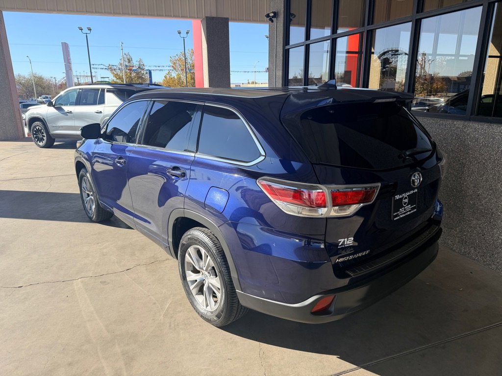 Used 2015 Toyota Highlander XLE image 35