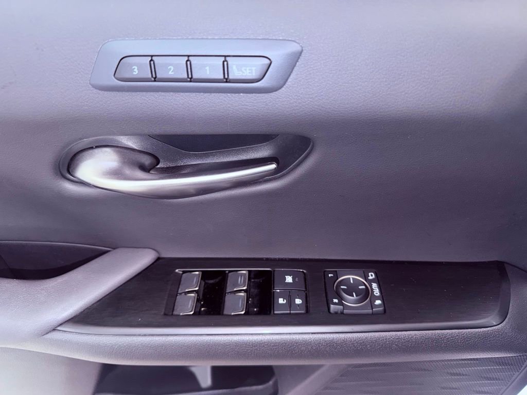 Certified 2024 Lexus UX 250h F Sport FWD image 19