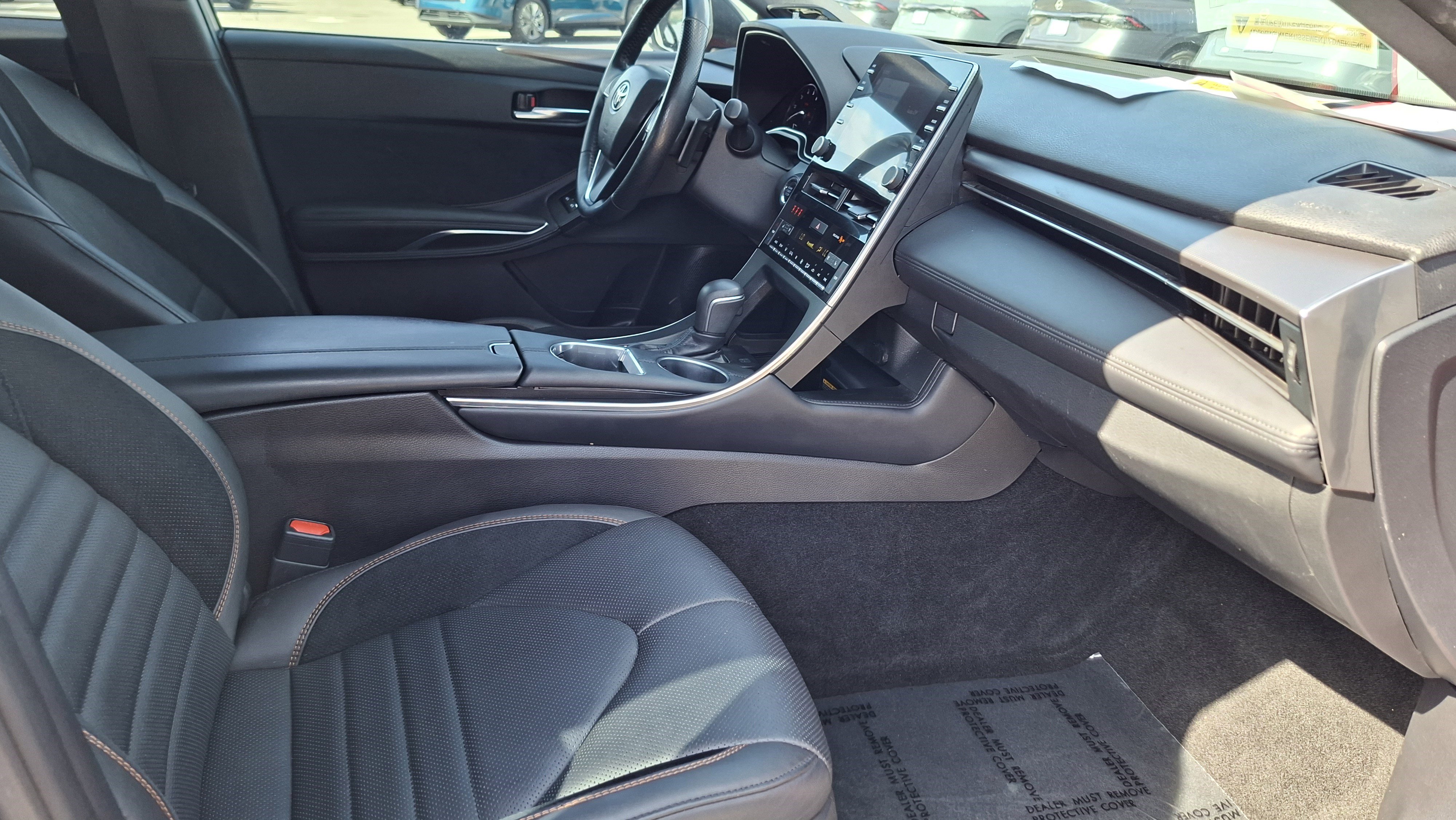 Used 2019 Toyota Avalon Touring FWD image 22