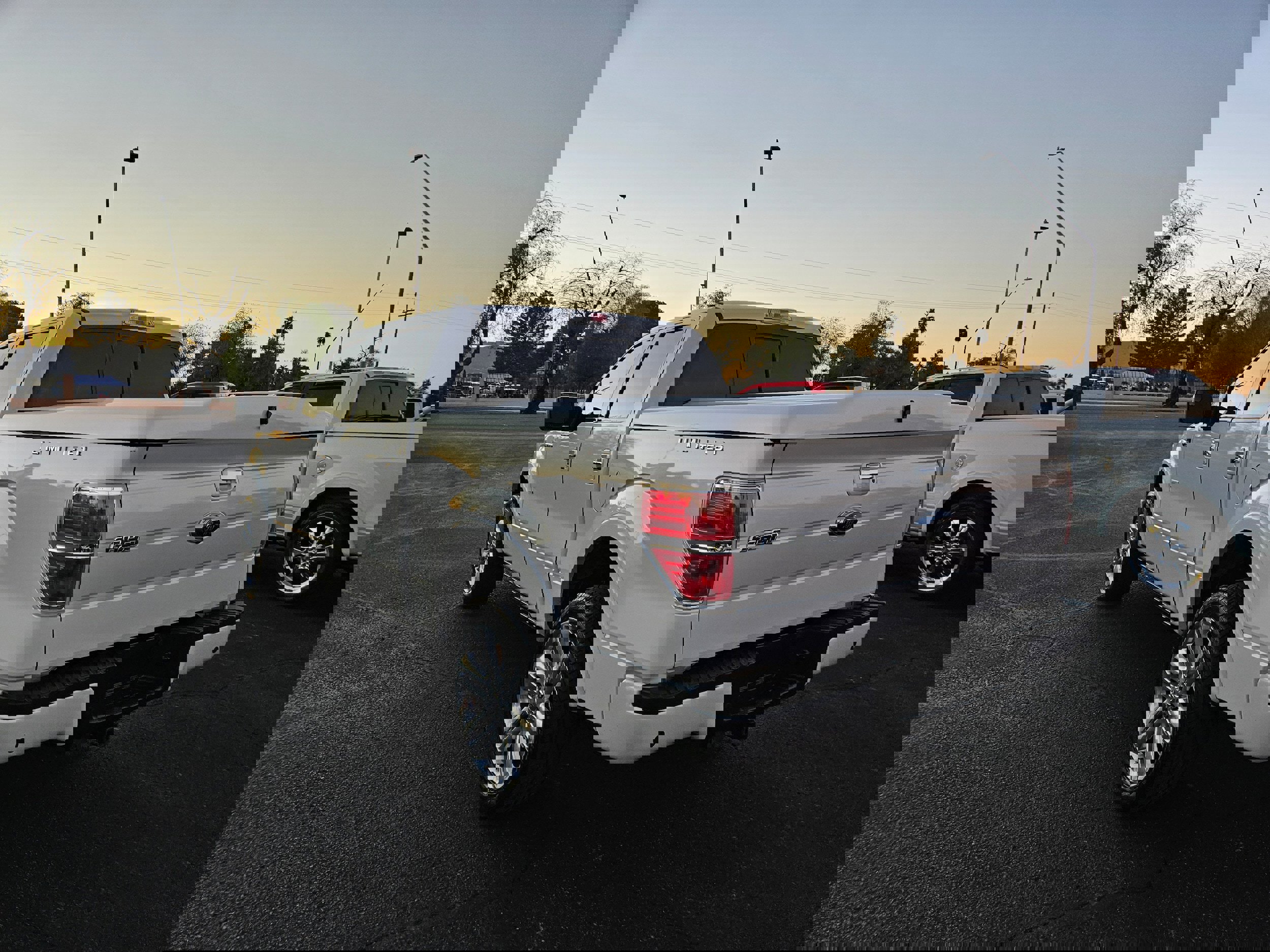 Used 2013 Ford F150 Limited image 3