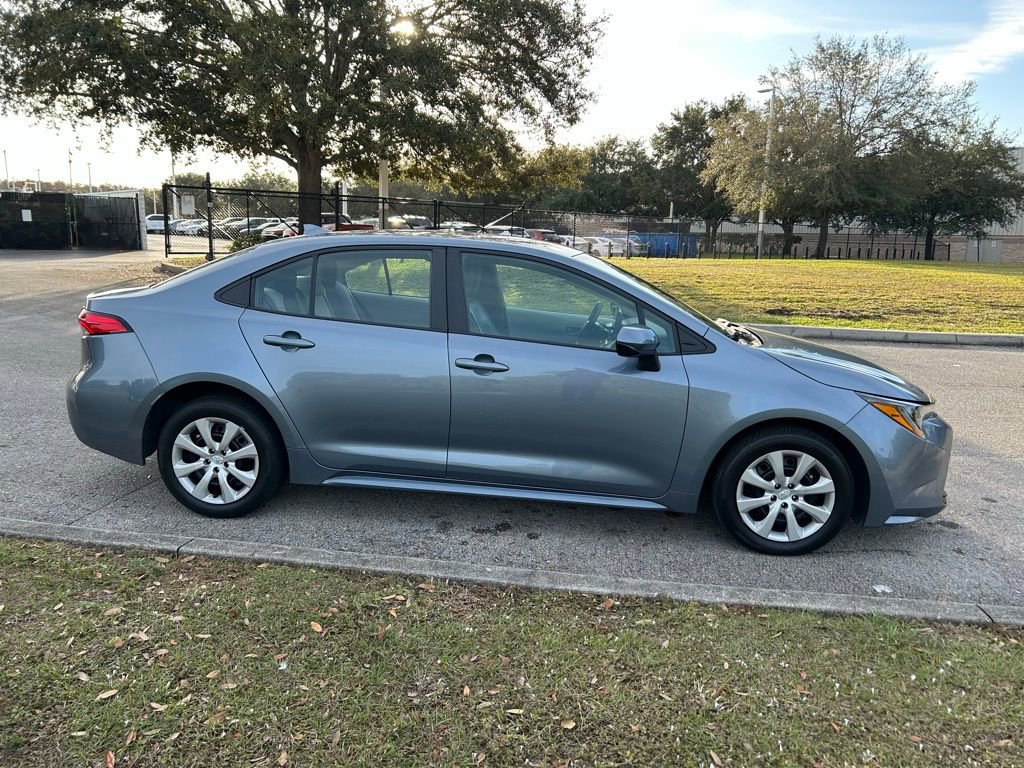 Used 2024 Toyota Corolla LE image 6