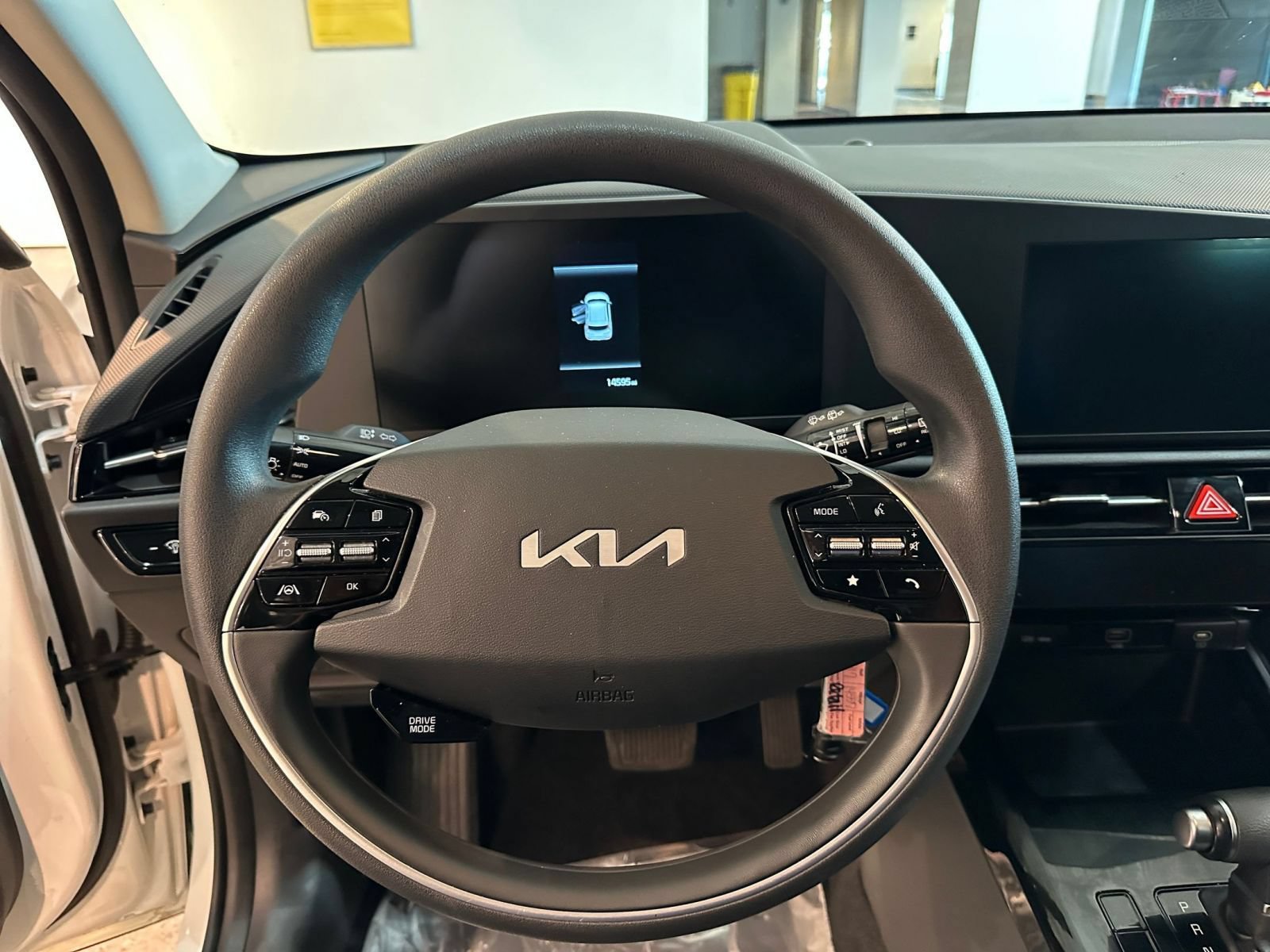 Used 2026 Kia Niro LX FWD image 27