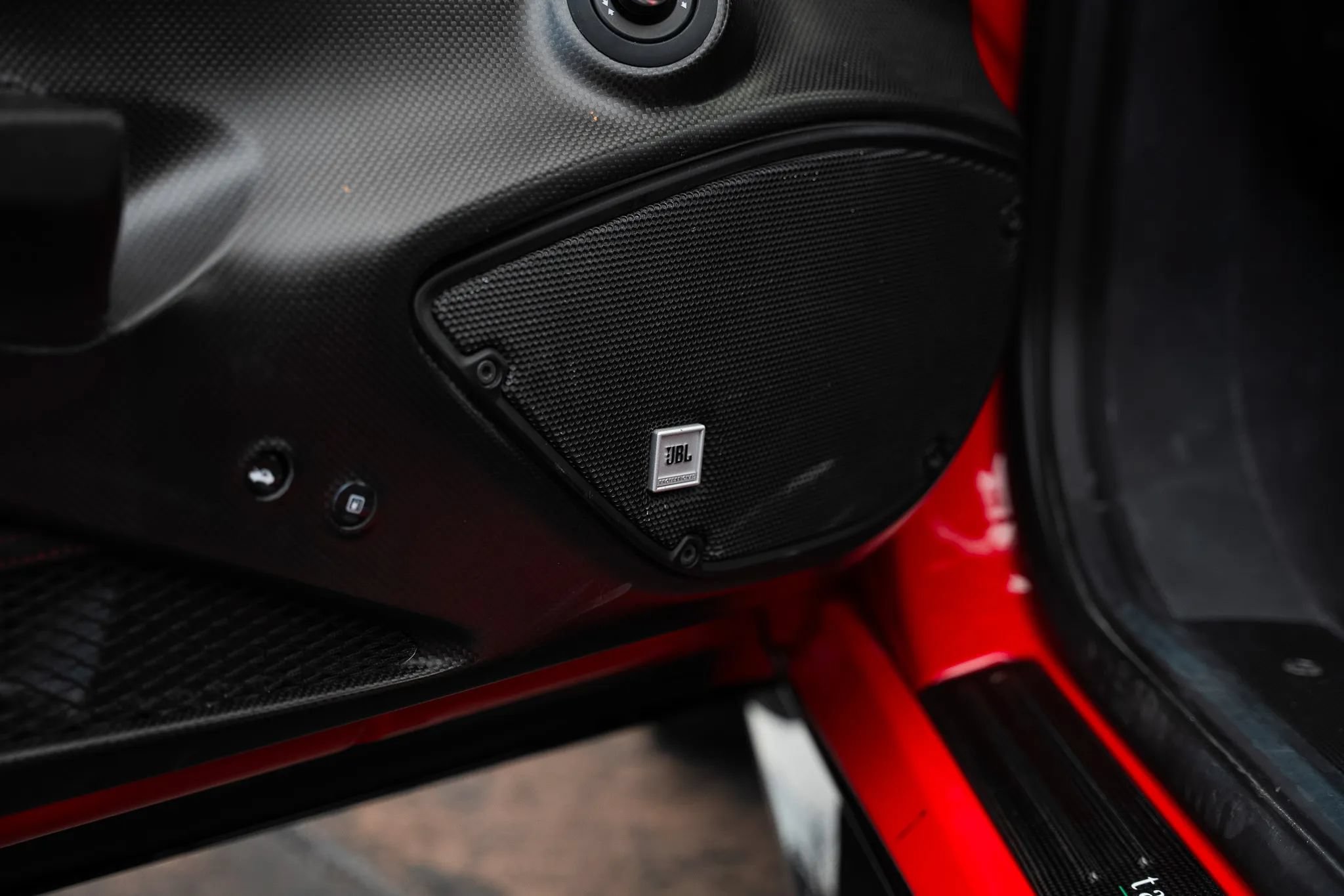 Used 2020 Ferrari 488 Pista Coupe RWD image 36