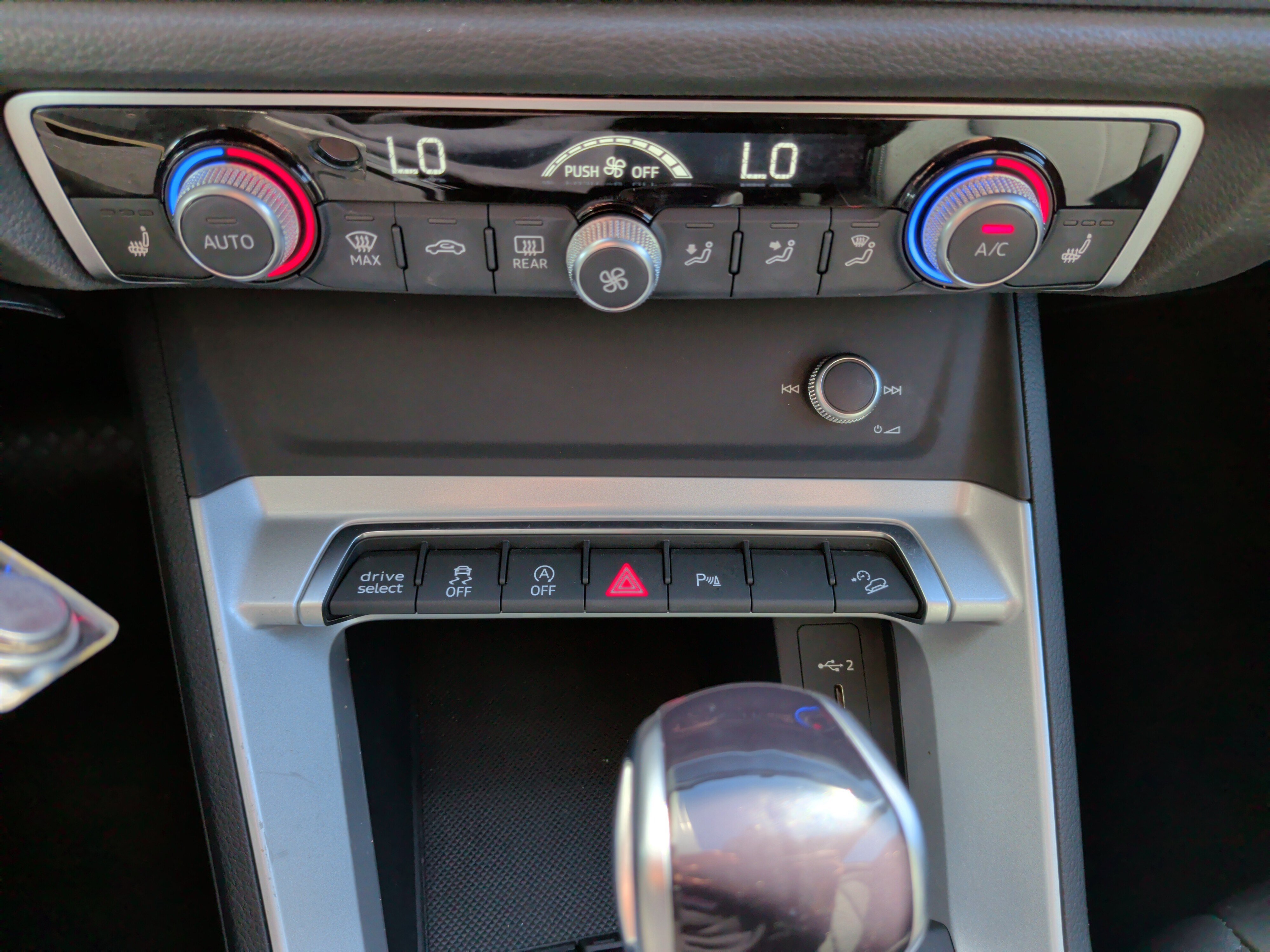 Certified 2022 Audi Q3 2.0T Premium w/ Convenience Package image 28