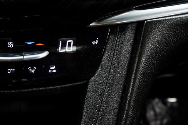 Used 2020 Cadillac XT6 Premium Luxury image 23