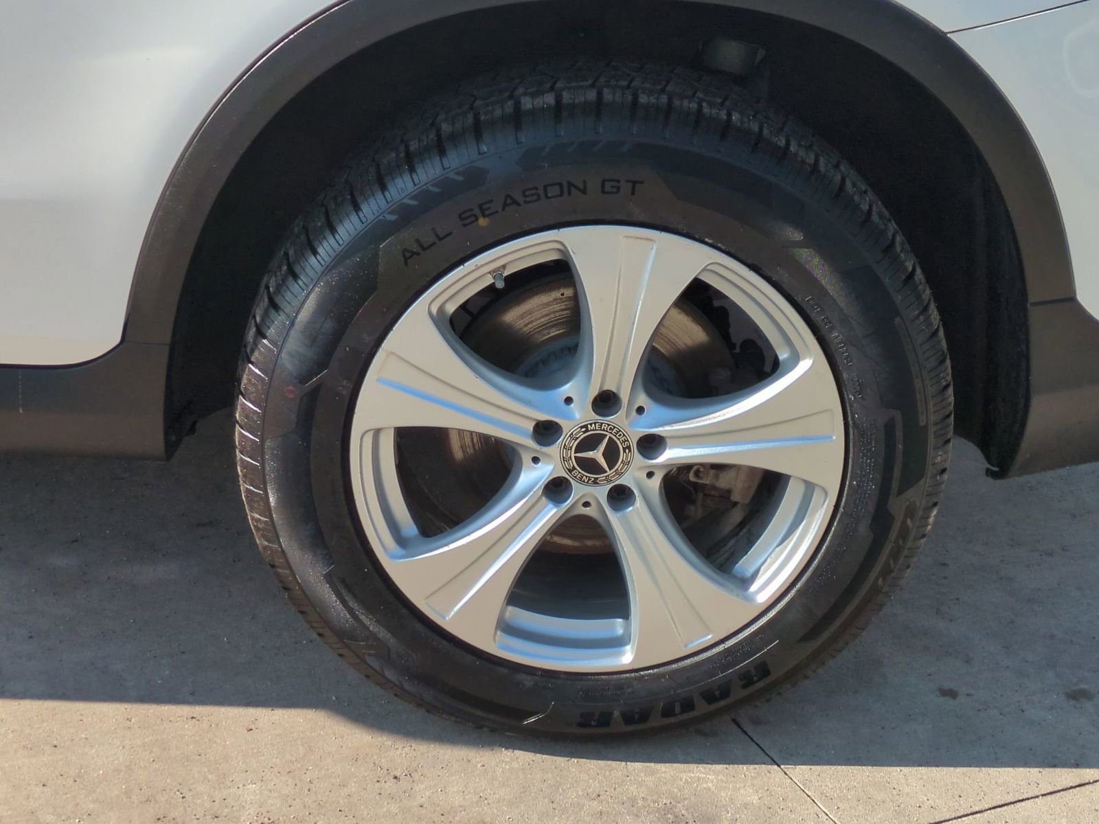 Used 2017 Mercedes-Benz GLC 300 image 14
