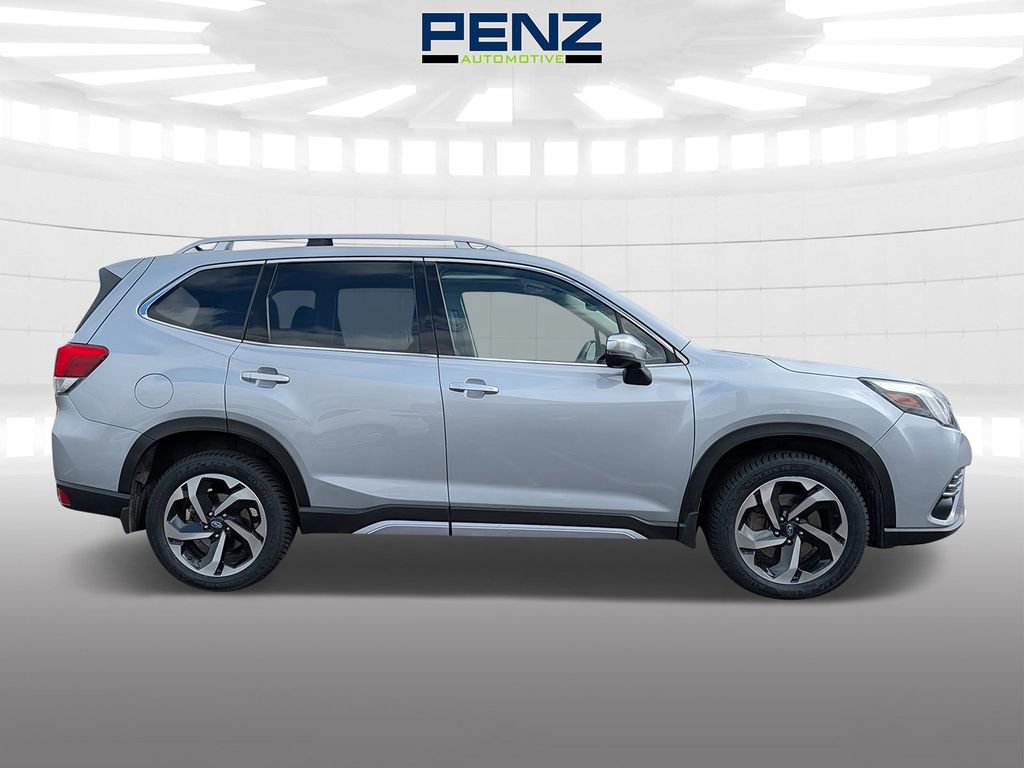 Used 2023 Subaru Forester Touring w/ Popular Package #2 image 8