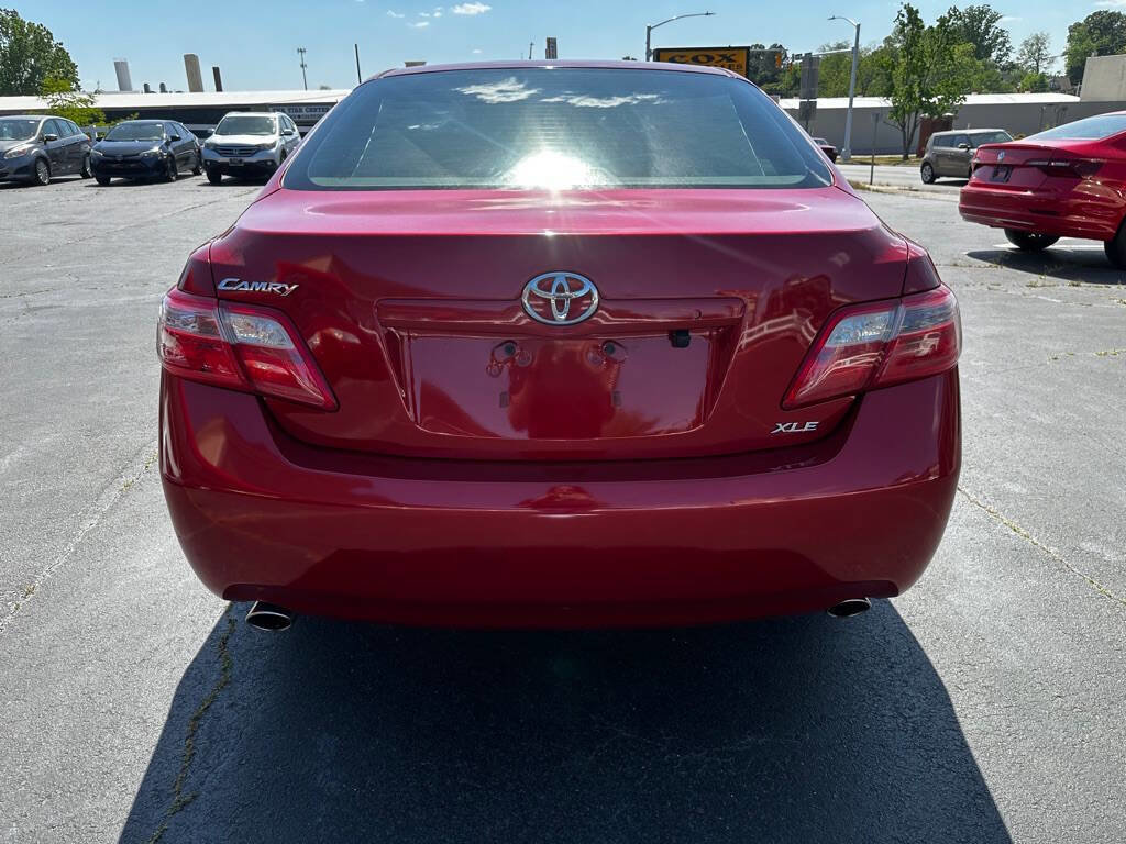 Used 2007 Toyota Camry XLE FWD image 6
