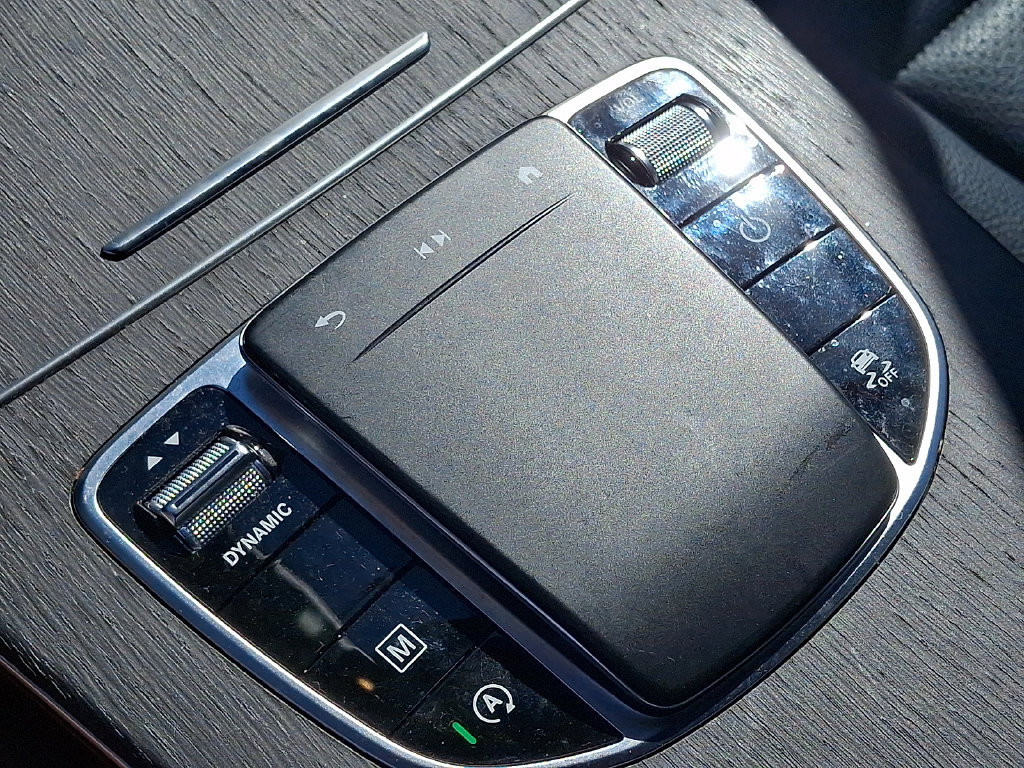 Used 2020 Mercedes-Benz GLC 300 4MATIC image 22