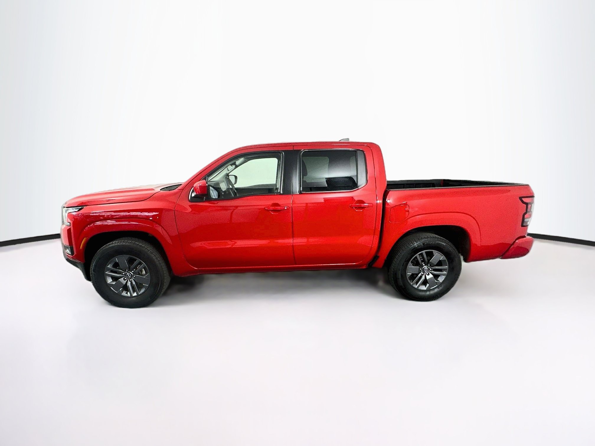 Used 2026 Nissan Frontier SV RWD image 4